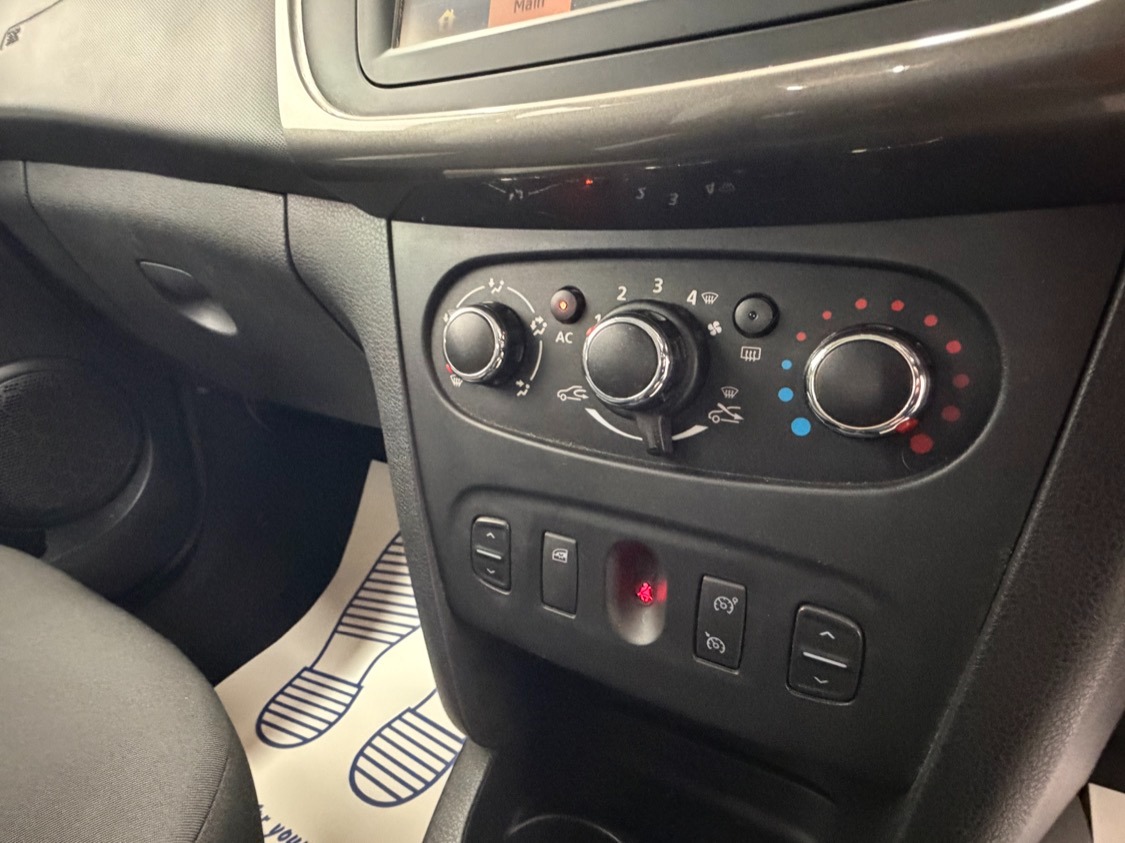 Used Dacia Sandero Stepway 2014 for sale - 77051651: Photo 15