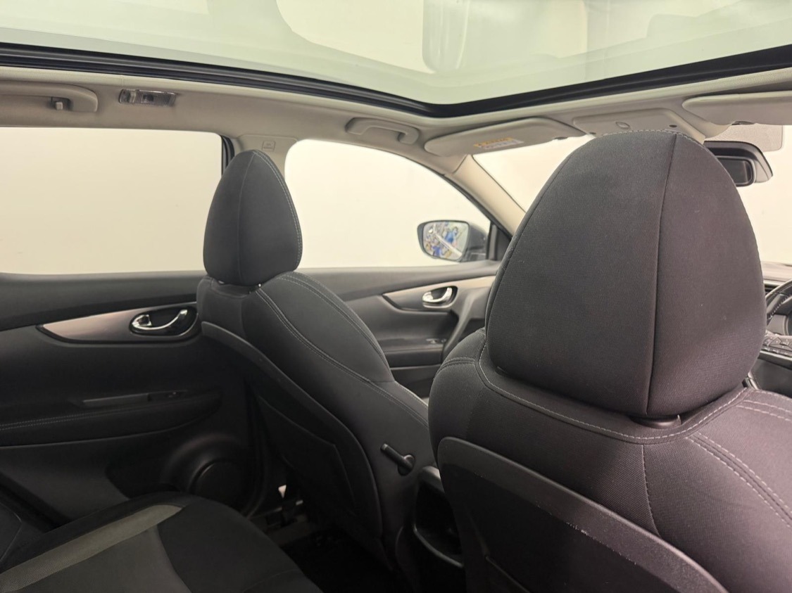 Used Nissan Qashqai 2017 for sale - 77787250: Photo 10