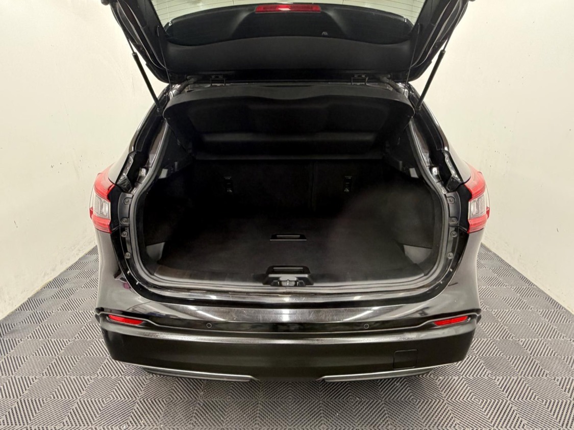 Used Nissan Qashqai 2017 for sale - 77787250: Photo 7