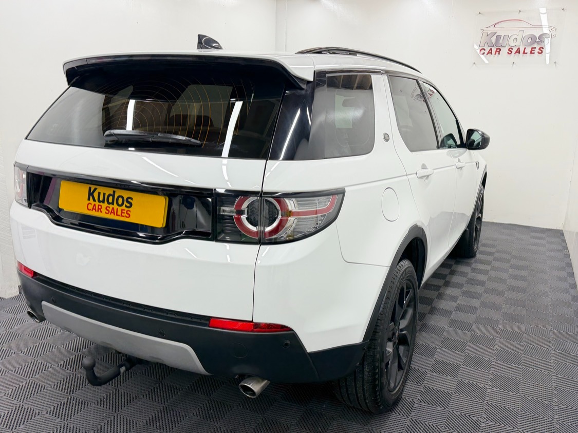 Used Land Rover Discovery Sport 2017 for sale - 77590324: Photo 12