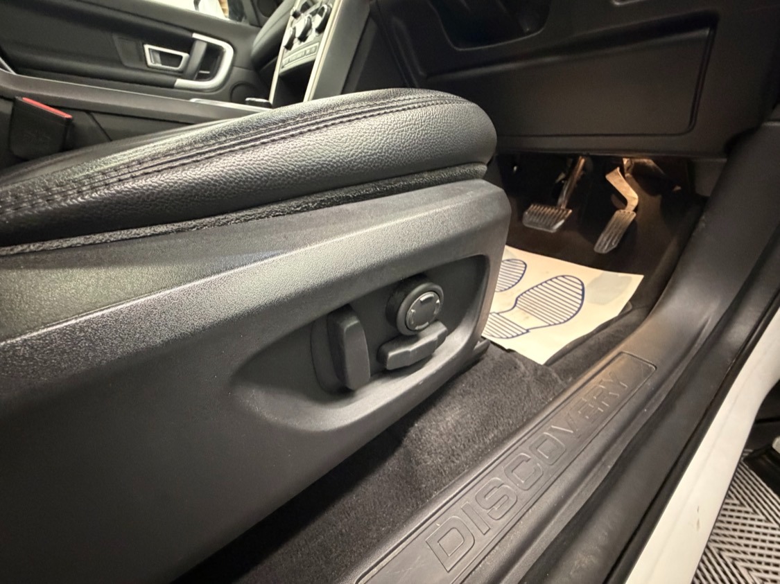 Used Land Rover Discovery Sport 2017 for sale - 77136639: Photo 14