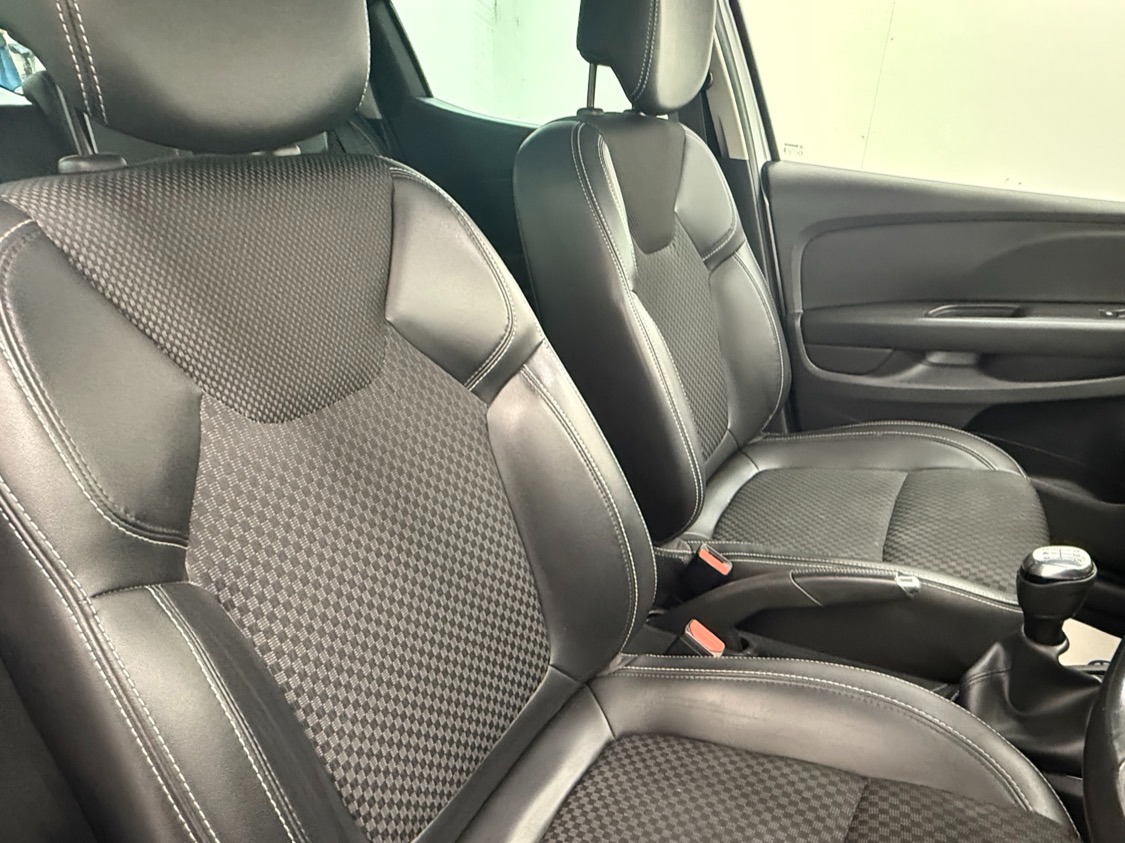 Used Renault Clio 2019 for sale - 76466135: Photo 13