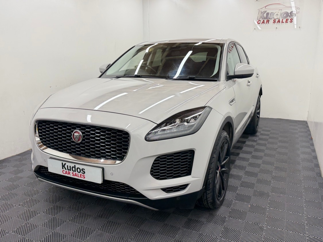 Used Jaguar E-Pace 2018 for sale - 76627422: Photo 4