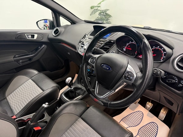 Used Ford Fiesta 2017 for sale - 76141066: Photo 10