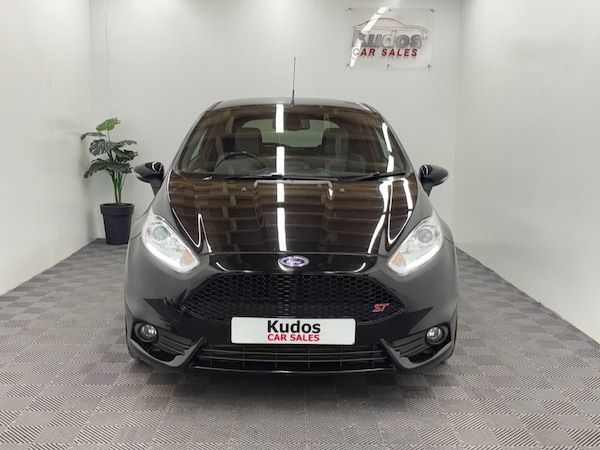 Used Ford Fiesta 2017 for sale - 76141066: Photo 3