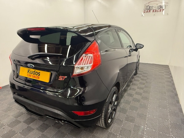 Used Ford Fiesta 2017 for sale - 76141066: Photo 8