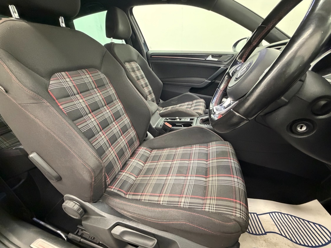 Used Volkswagen Golf 2016 for sale - 76664299: Photo 13