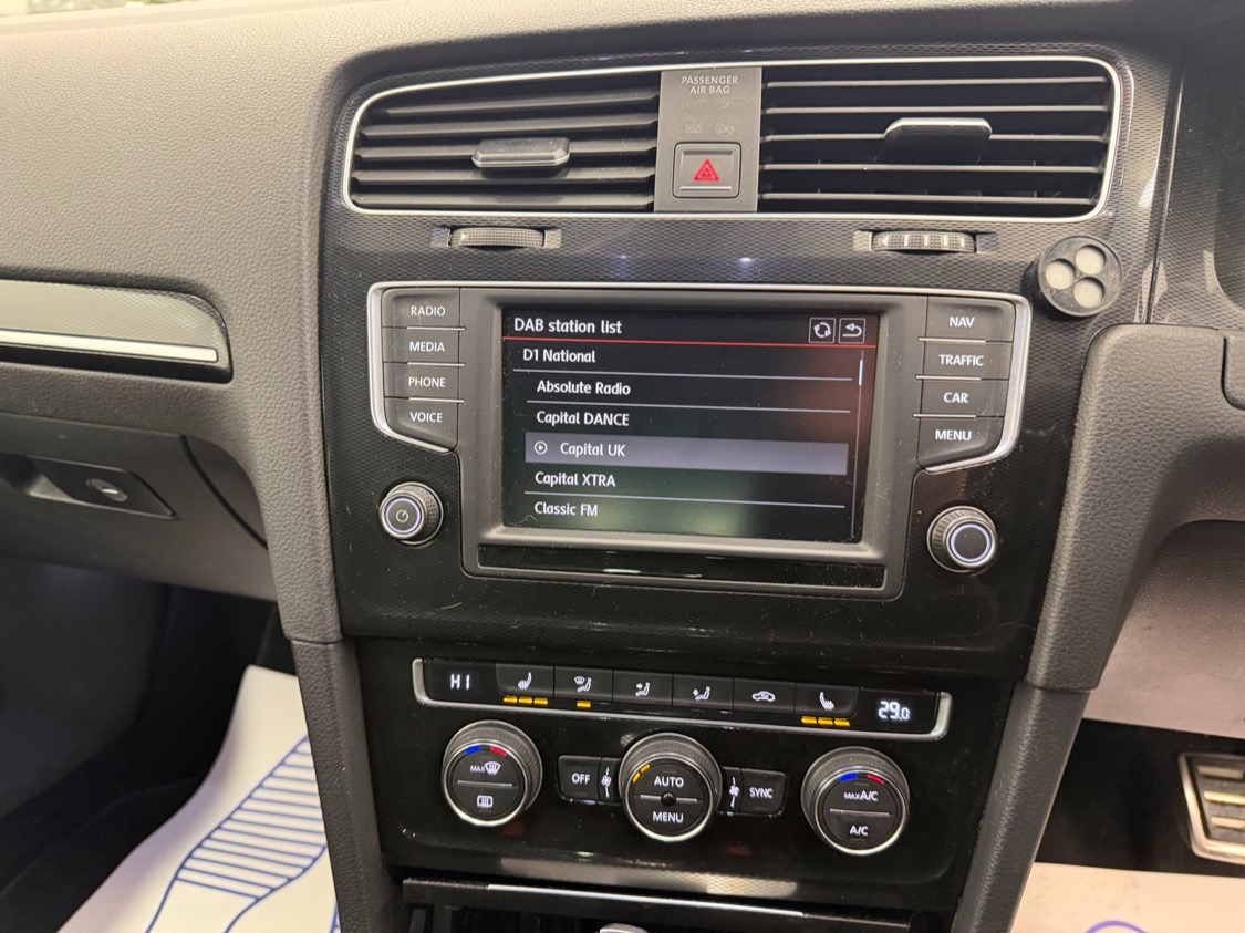 Used Volkswagen Golf 2016 for sale - 76664299: Photo 16