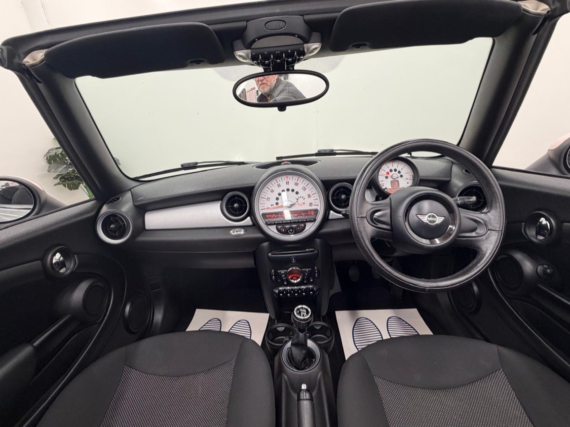 Used MINI Convertible 2013 for sale - 77595637: Photo 10