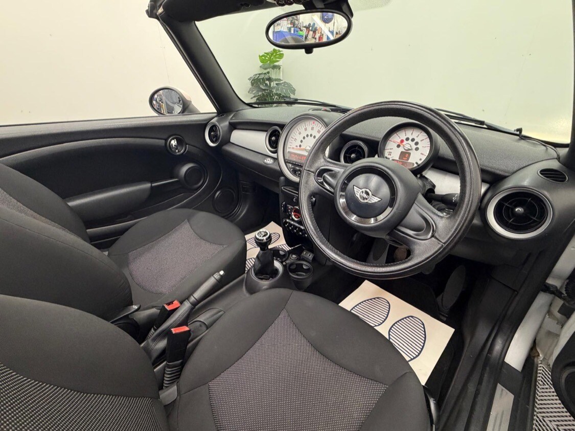 Used MINI Convertible 2013 for sale - 77595637: Photo 9