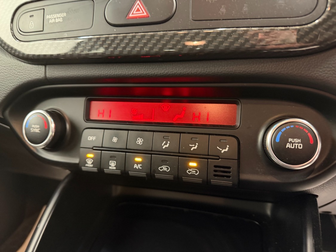 Used Kia Carens 2018 for sale - 77180314: Photo 29