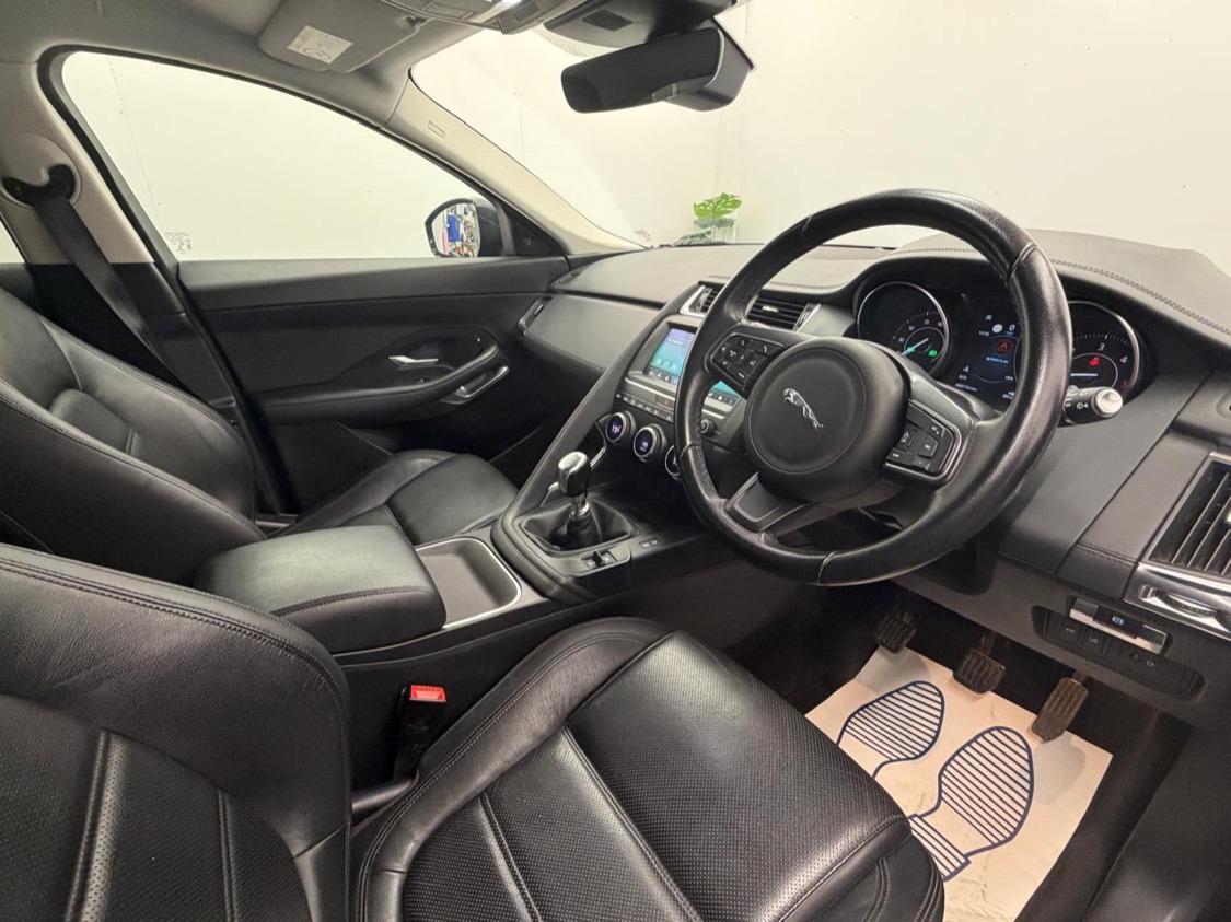 Used Jaguar E-Pace 2018 for sale - 77998131: Photo 8