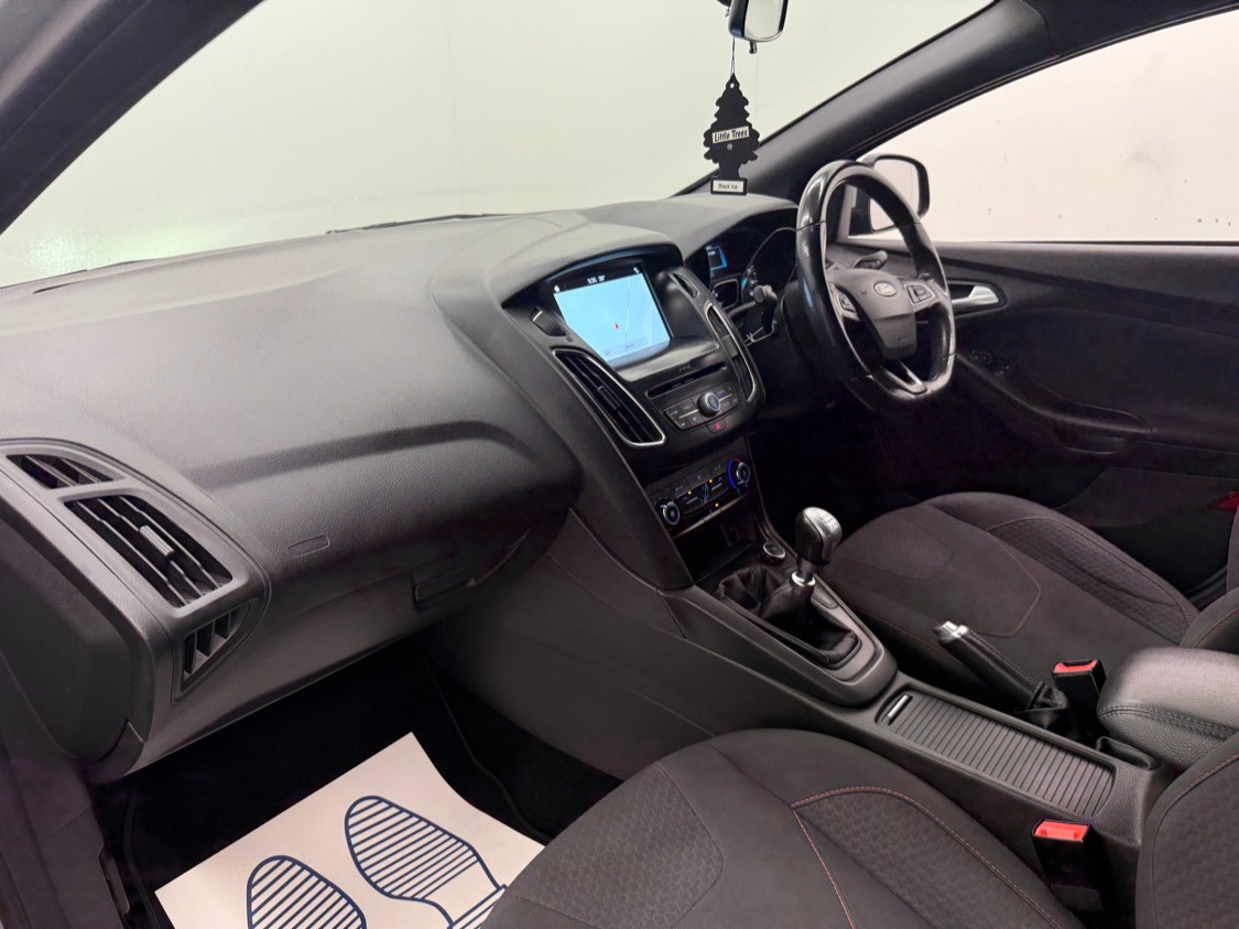 Used Ford Focus 2018 for sale - 76366318: Photo 15