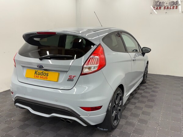 Used Ford Fiesta 2017 for sale - 76242833: Photo 10