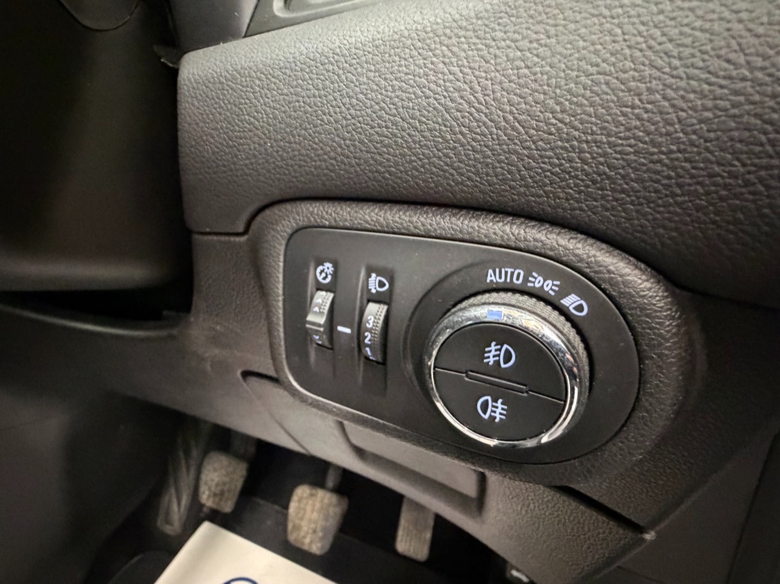 Used Vauxhall Zafira 2018 for sale - 76717637: Photo 10