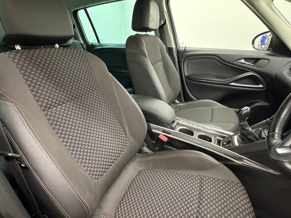 Used Vauxhall Zafira 2018 for sale - 76717637: Photo 12