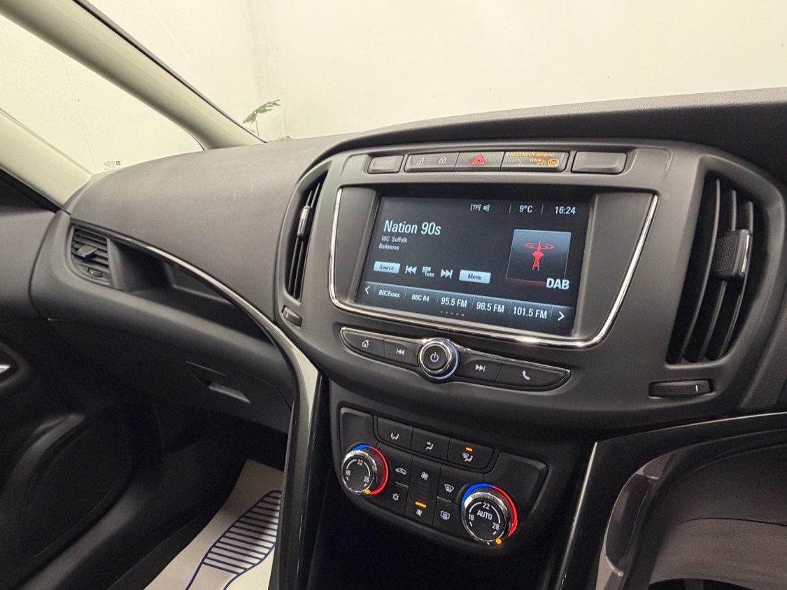 Used Vauxhall Zafira 2018 for sale - 76717637: Photo 15