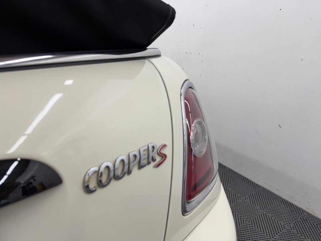 Used MINI Convertible 2010 for sale - 77954309: Photo 10