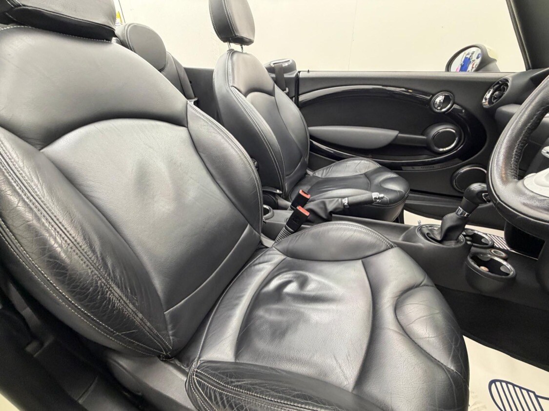 Used MINI Convertible 2010 for sale - 77954309: Photo 14
