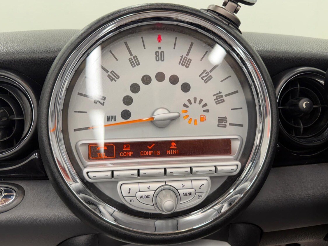 Used MINI Convertible 2010 for sale - 77954309: Photo 16