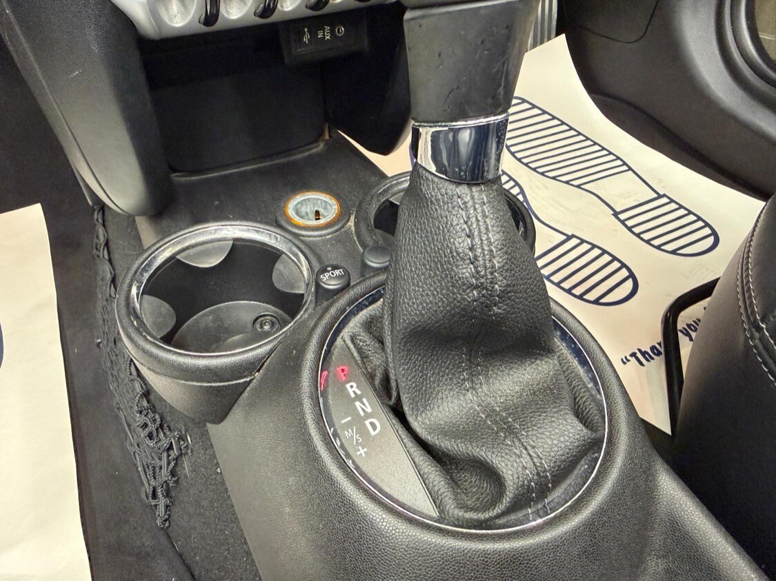 Used MINI Convertible 2010 for sale - 77954309: Photo 18