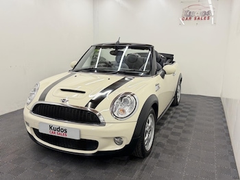 Used MINI Convertible 2010 for sale - 77954309: Photo