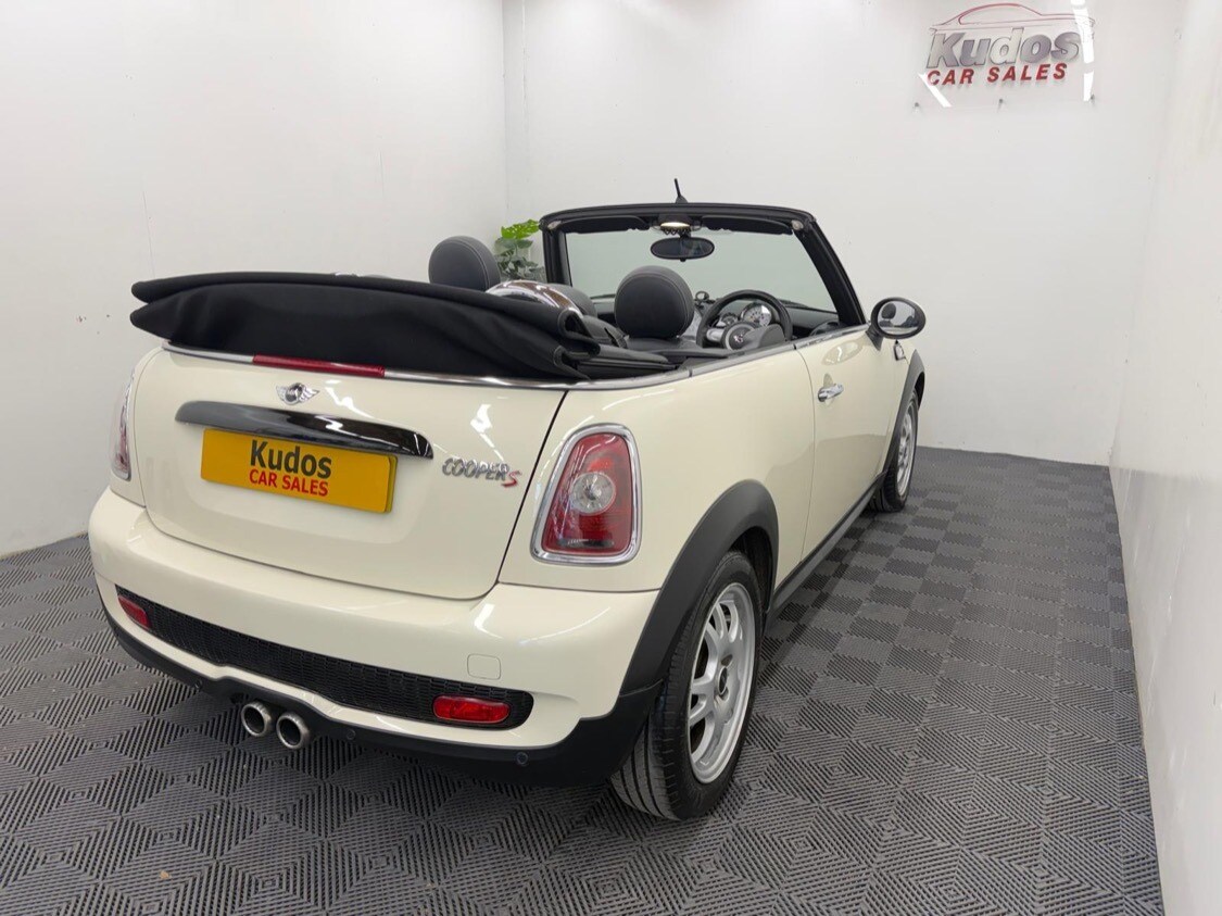 Used MINI Convertible 2010 for sale - 77954309: Photo 8