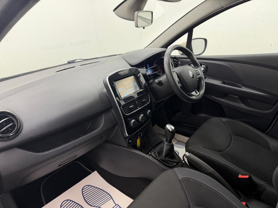 Used Renault Clio 2017 for sale - 77743528: Photo 16