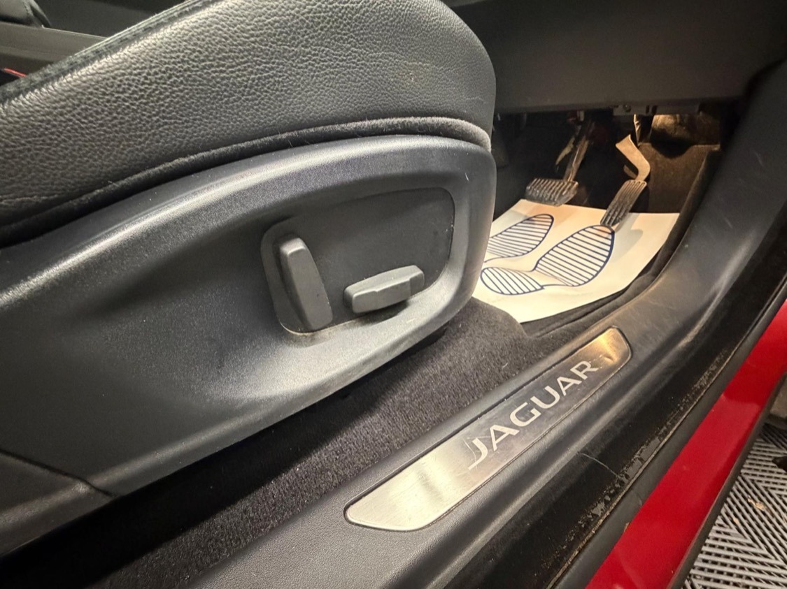 Used Jaguar E-Pace 2018 for sale - 78000047: Photo 13