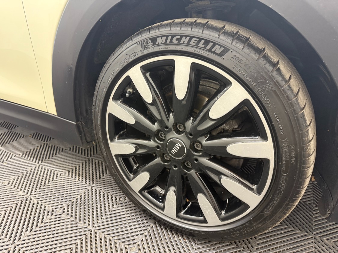 Used MINI Hatch 2018 for sale - 76626747: Photo 9