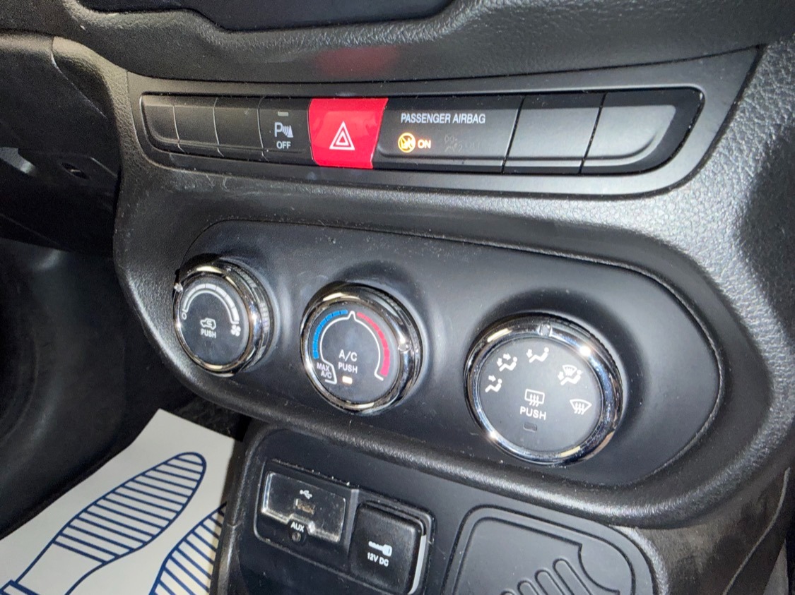 Used Jeep Renegade 2017 for sale - 78135229: Photo 16