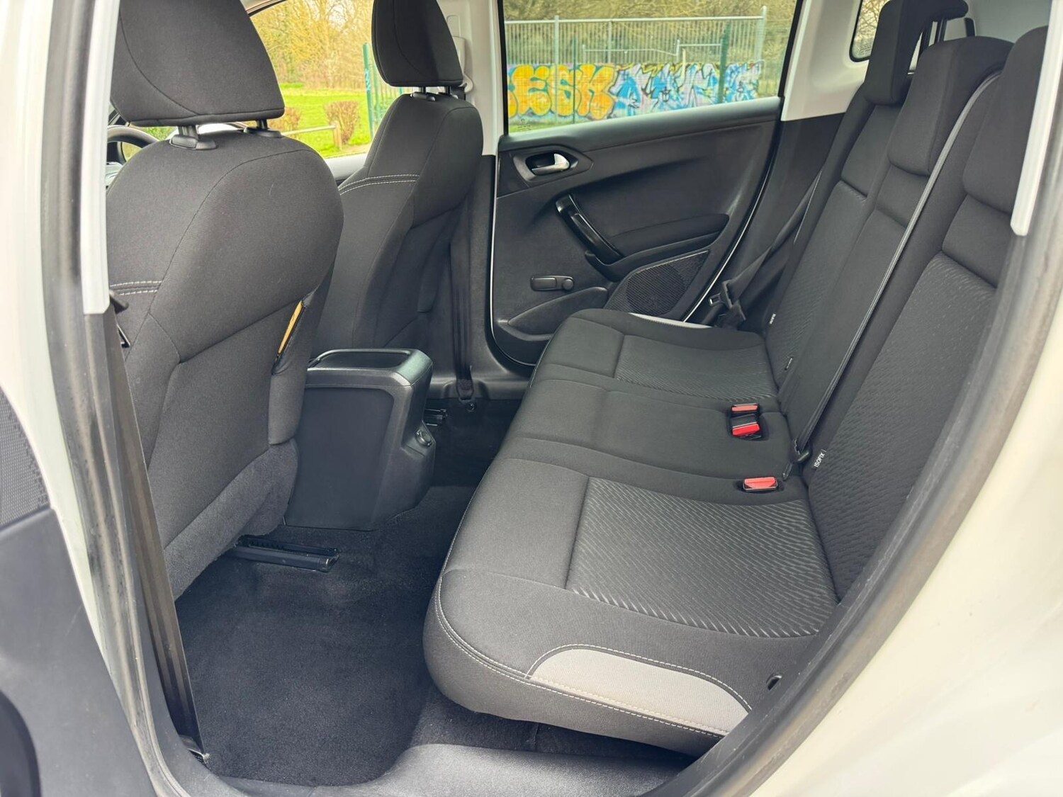 Used Peugeot 2008 for sale - 78092307: Photo 23