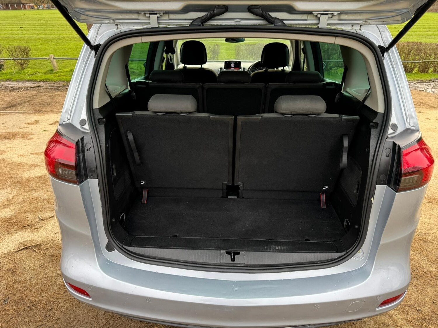 Used Vauxhall Zafira Tourer for sale - 78092380: Photo 26