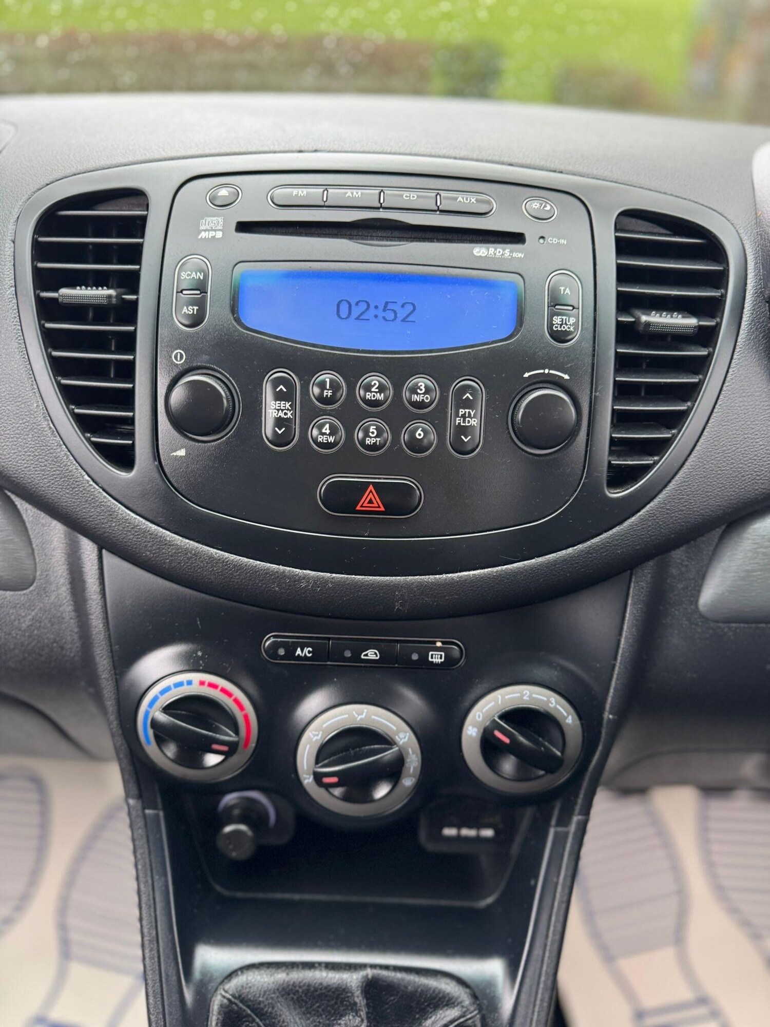 Used Hyundai i10 for sale - 78092374: Photo 33