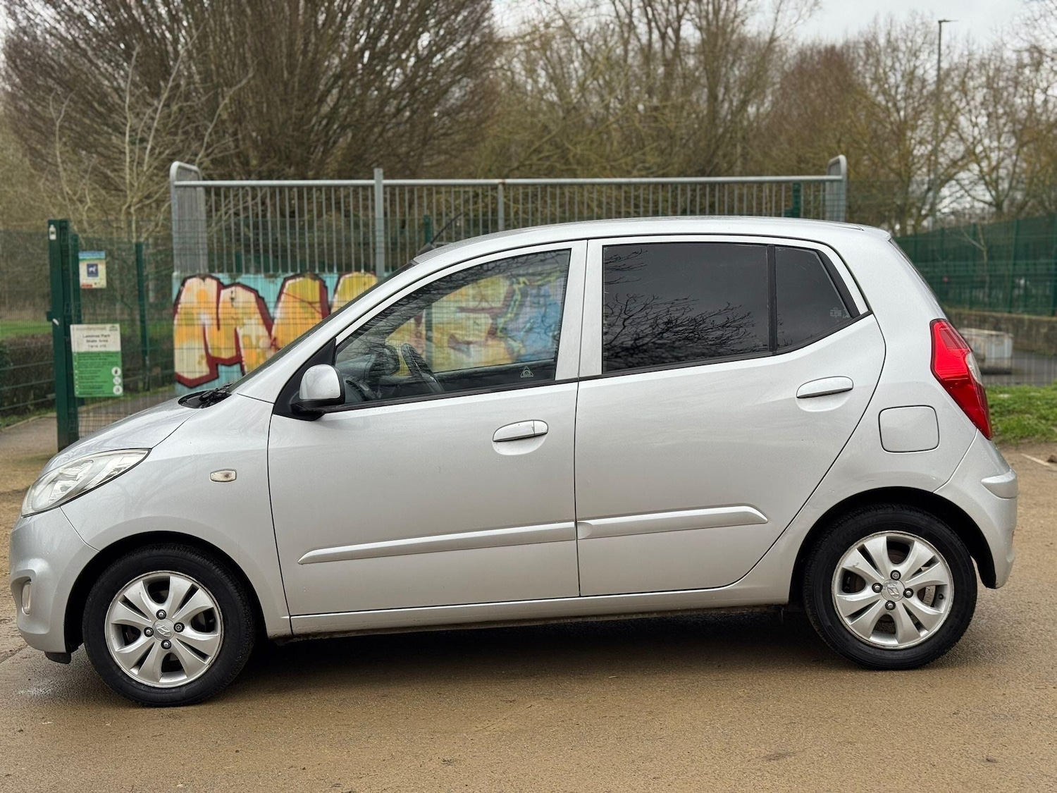 Used Hyundai i10 for sale - 78092374: Photo 8