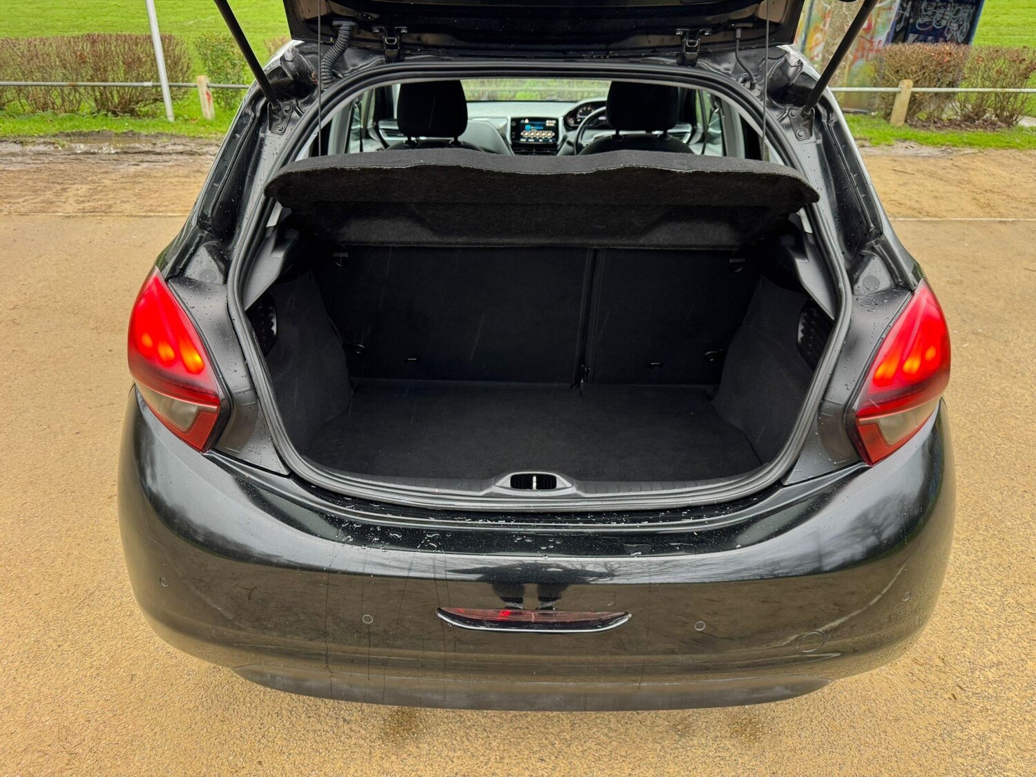 Used Peugeot 208 for sale - 78092377: Photo 25