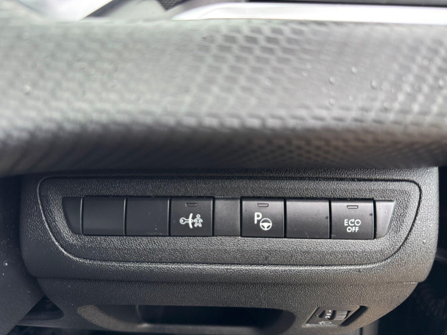 Used Peugeot 208 for sale - 78092377: Photo 35