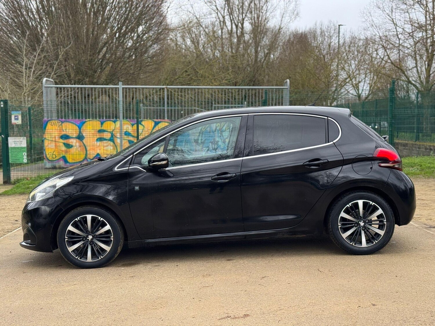Used Peugeot 208 for sale - 78092377: Photo 9
