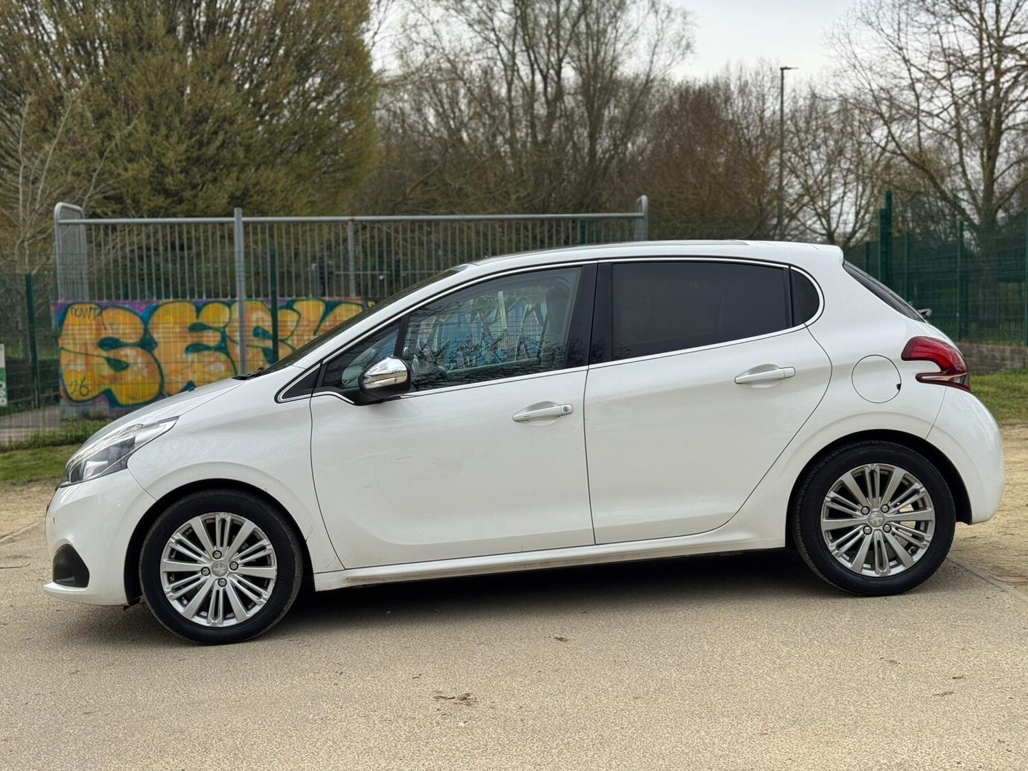 Used Peugeot 208 for sale - 78092276: Photo 13