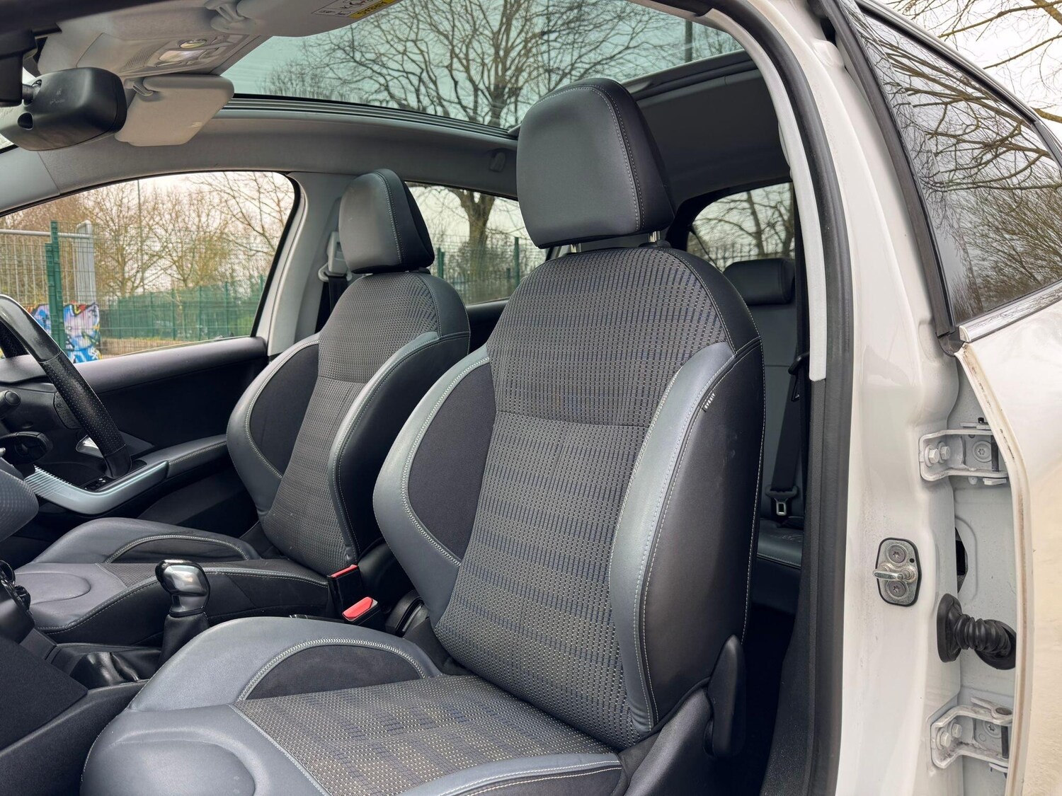 Used Peugeot 208 for sale - 78092276: Photo 21