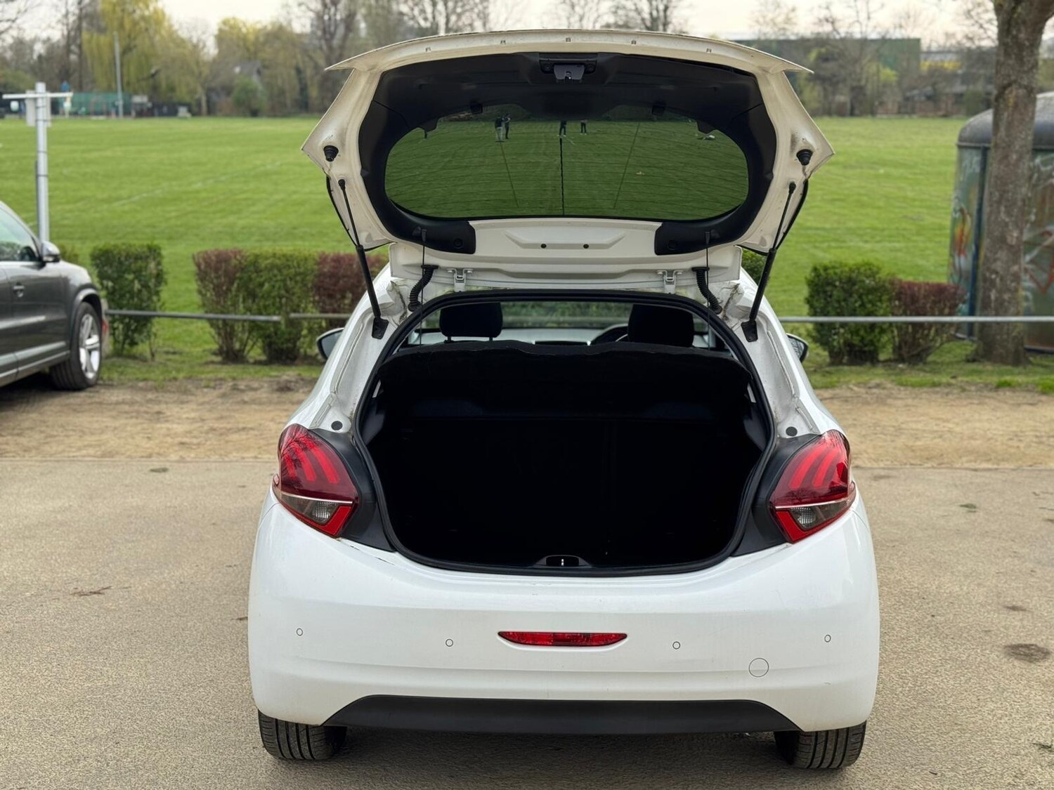 Used Peugeot 208 for sale - 78092276: Photo 24