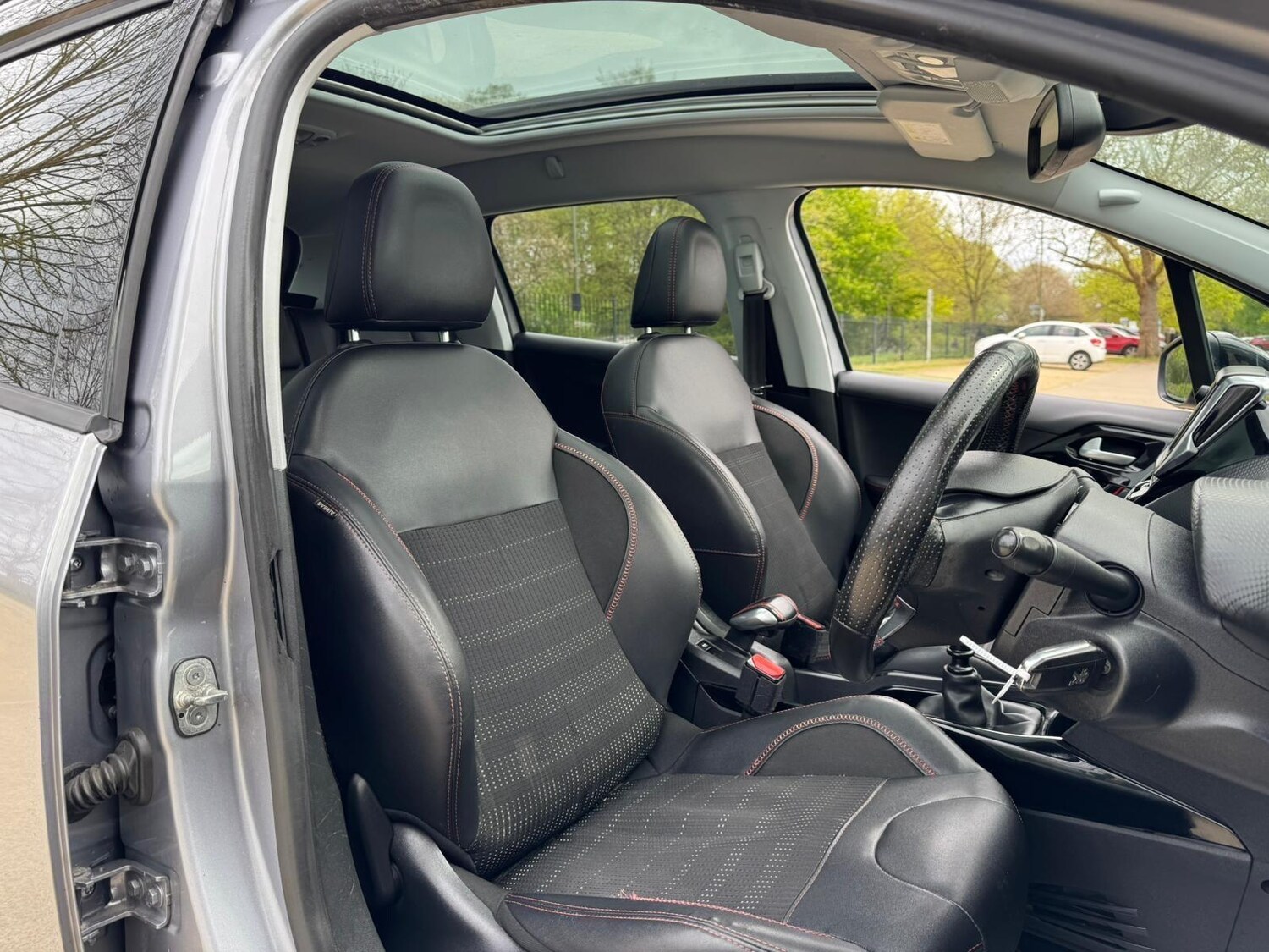 Used Peugeot 2008 2018 for sale - 78220941: Photo 18