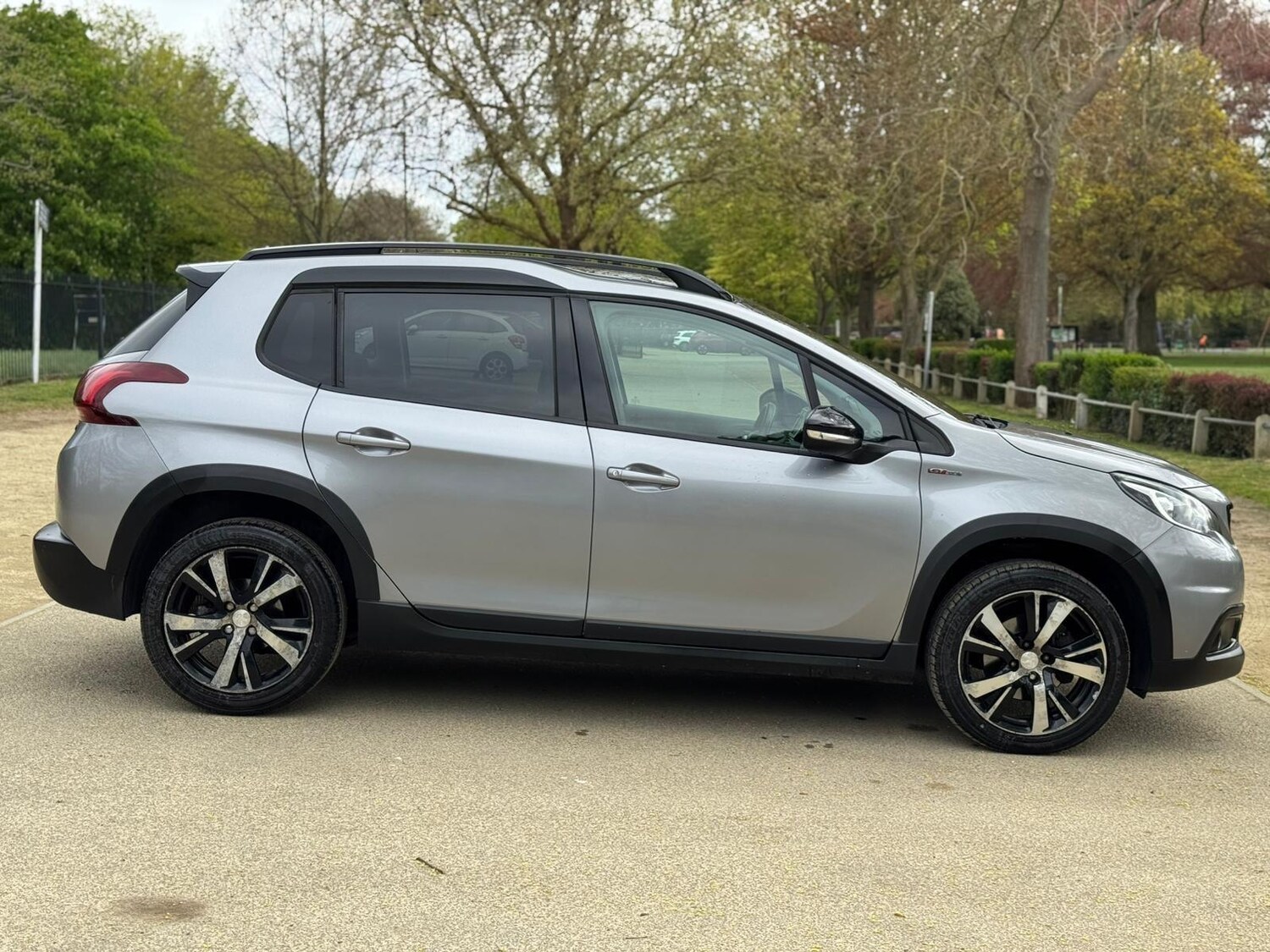 Used Peugeot 2008 2018 for sale - 78220941: Photo 8