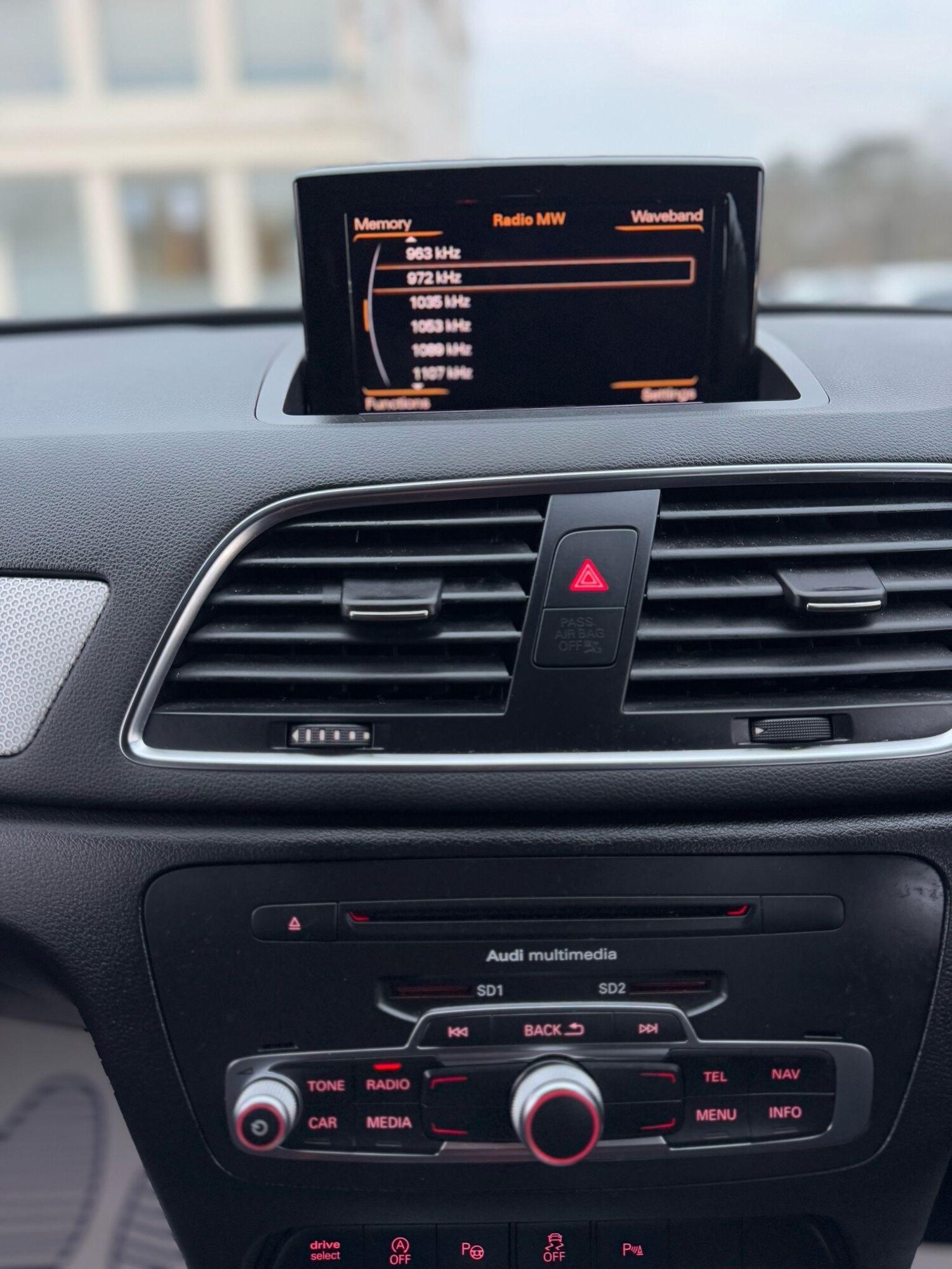 Used Audi Q3 for sale - 78092361: Photo 33