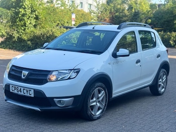 Used Dacia Sandero Stepway 2015 for sale - 79364074: Photo