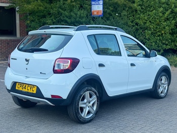Used Dacia Sandero Stepway 2015 for sale - 79364074: Photo