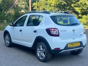 Used Dacia Sandero Stepway 2015 for sale - 79364074: Photo