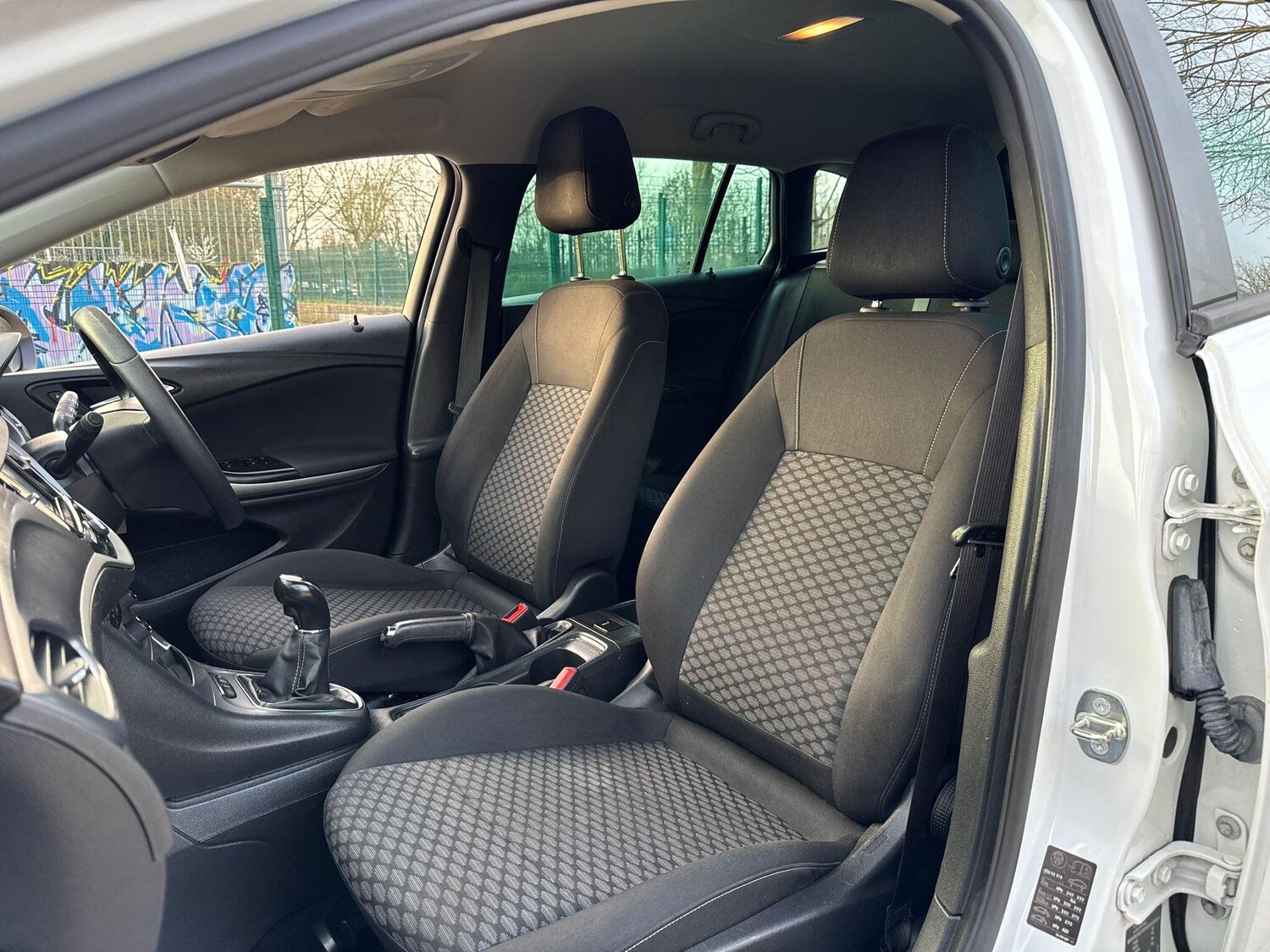 Used Vauxhall Astra for sale - 78092340: Photo 21