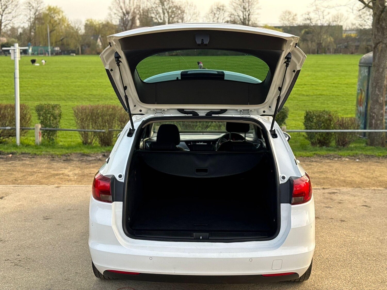 Used Vauxhall Astra for sale - 78092340: Photo 24