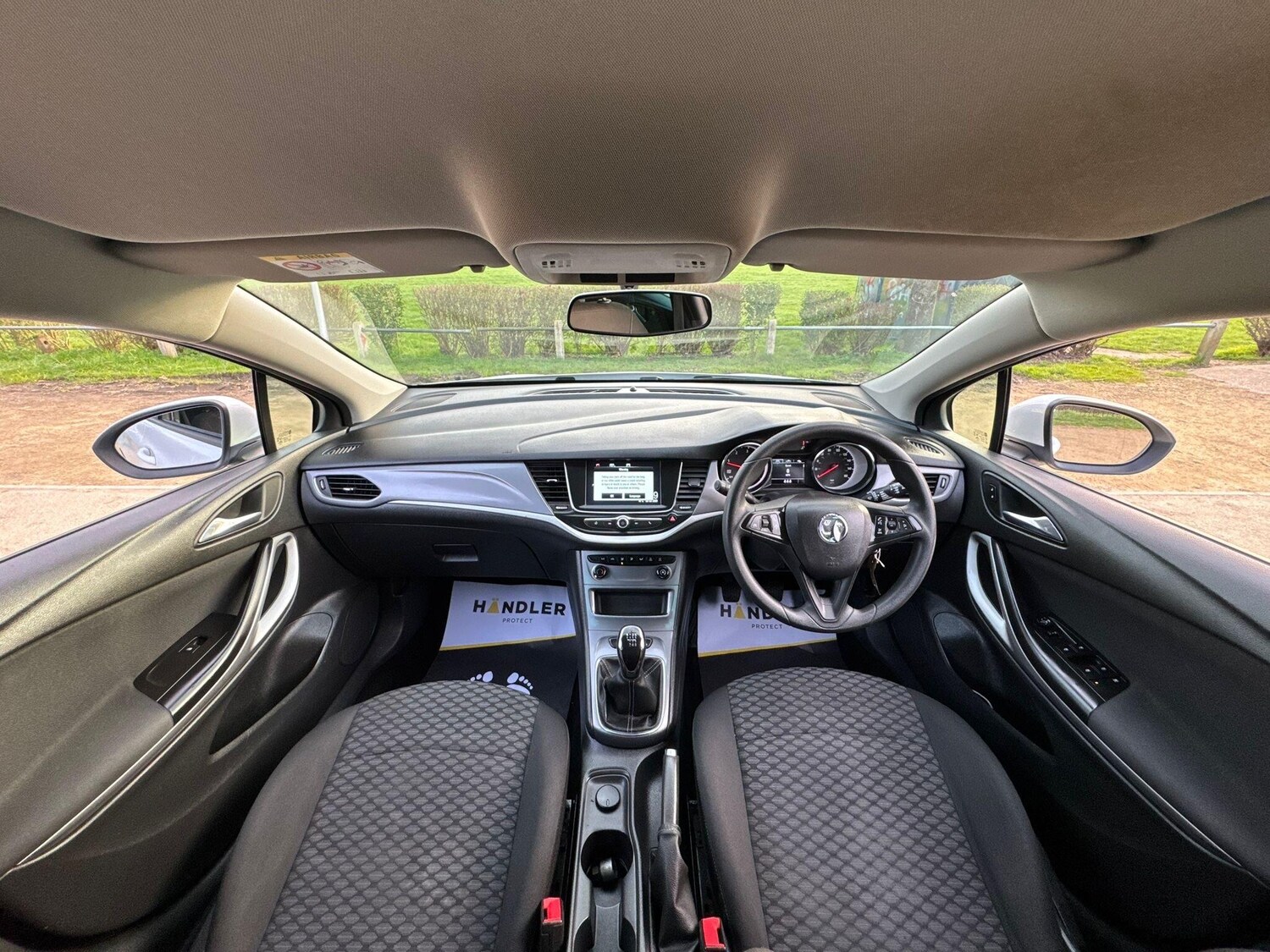 Used Vauxhall Astra for sale - 78092340: Photo 28